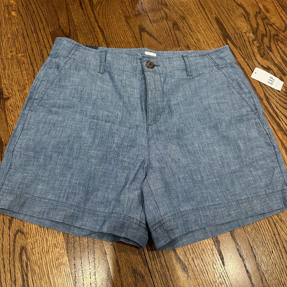 Gap shorts size 4